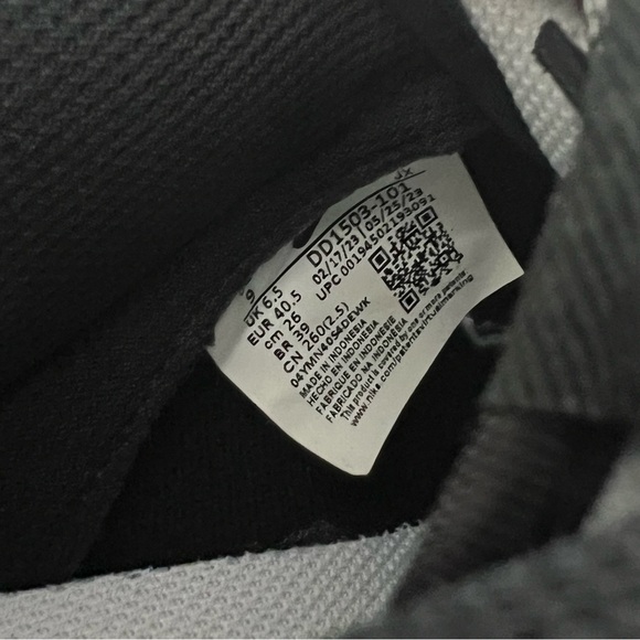 In box Nike women’s dunk low black and white - Picture 11 of 12